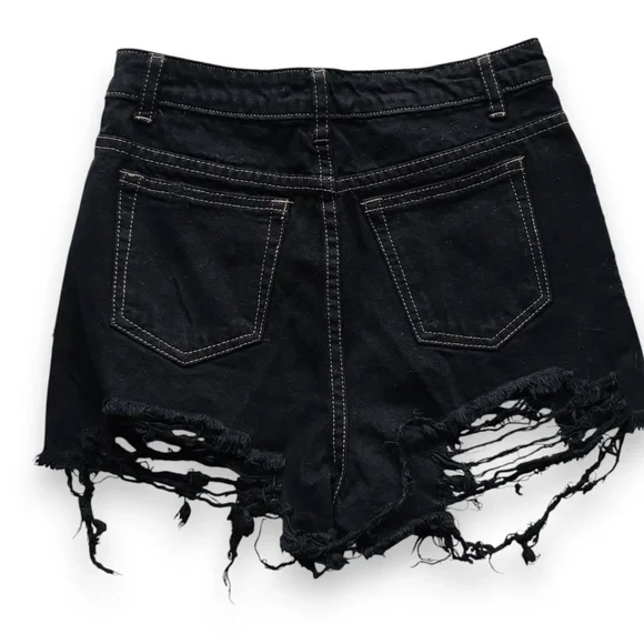 FOREVER 21 Black Distressed Frayed Hem Denim Shorts Size S NWT - Picture 2 of 6